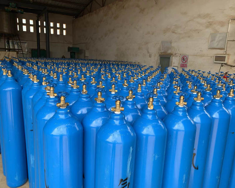 標準混合氣體均采用國際、國家標準稱重法配制